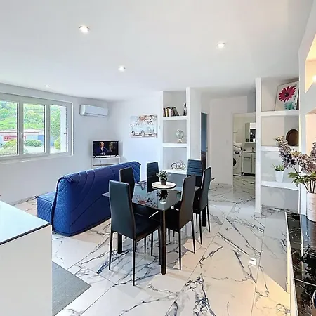 44 Victor Hugo Apartment