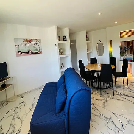 T3 Moderne - Clim - Parking Prive 4 Couchages Apartment