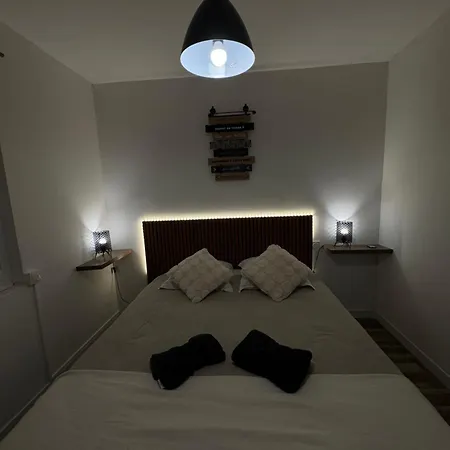 T3 Confort Avec Parking Prive & Climatisation 디카제빌